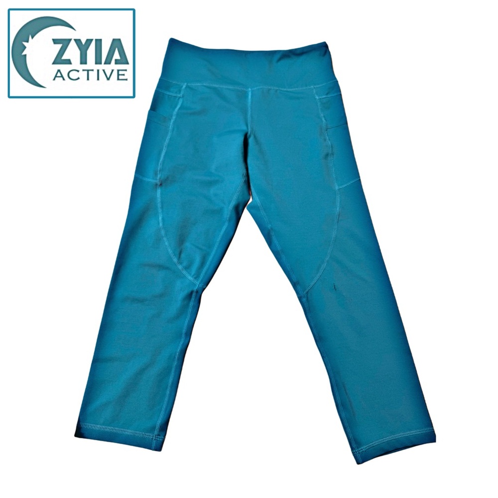 Zyia Pocket Capri